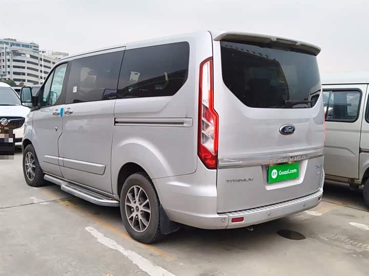 Ford Tourneo 2020 2020款 改款 2.0T 自动精睿版