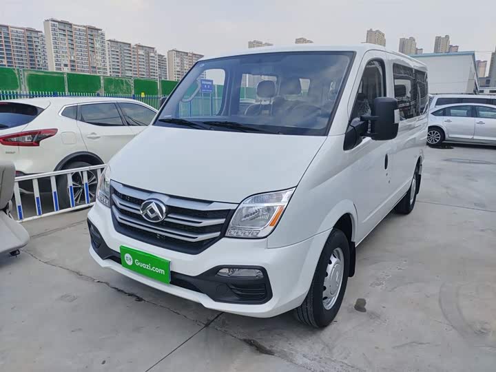Maxus V80 2025 2025款 超值版傲运通 2.0T AMT短轴超低顶127Ps 7/9座