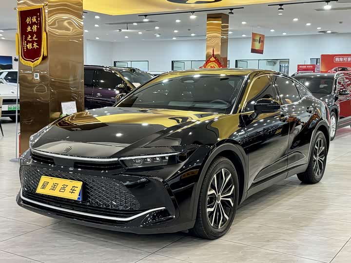 2023 Toyota Crown SportCross