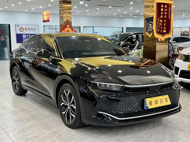 2023 Toyota Crown SportCross