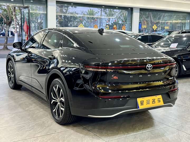 2023 Toyota Crown SportCross