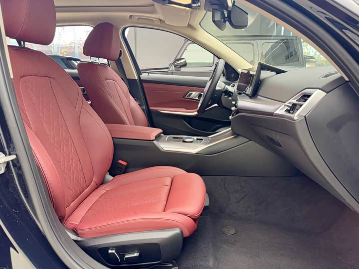 BMW i3 2025 2025款 eDrive 40 L 曜夜运动套装