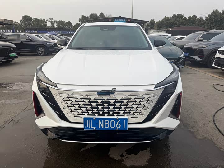 Changan Oshan Z6 2023 2023款 蓝鲸 1.5T DCT智享型