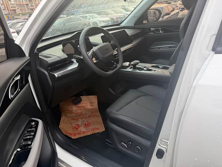 Changan Oshan Z6 2023 2023款 蓝鲸 1.5T DCT智享型