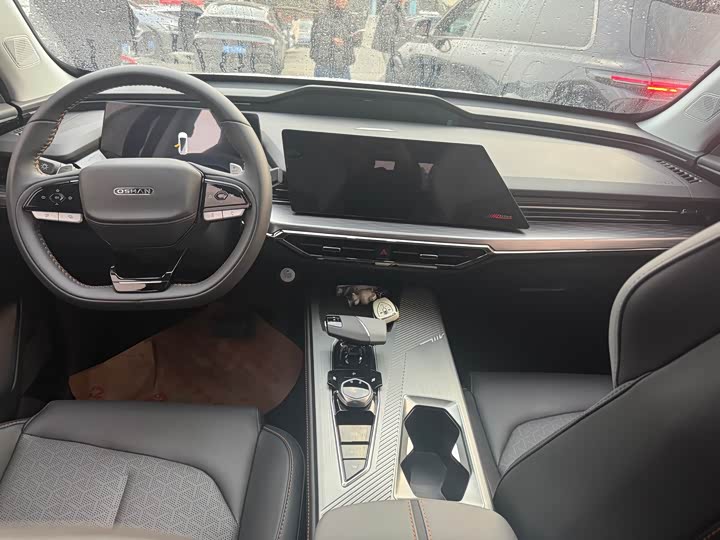 Changan Oshan Z6 2023 2023款 蓝鲸 1.5T DCT智享型