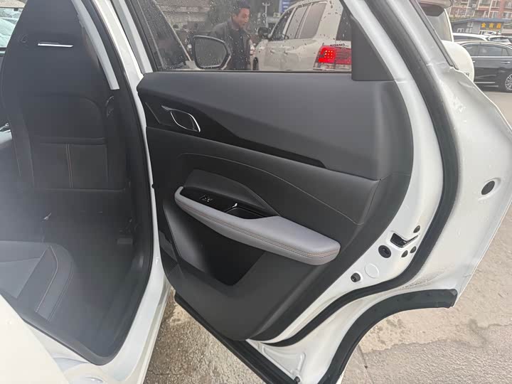 Changan Oshan Z6 2023 2023款 蓝鲸 1.5T DCT智享型