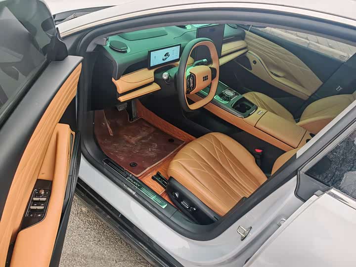 Geely Galaxy Starshine 8 EM-i 2025 2025款 130km EM-i 旗舰版