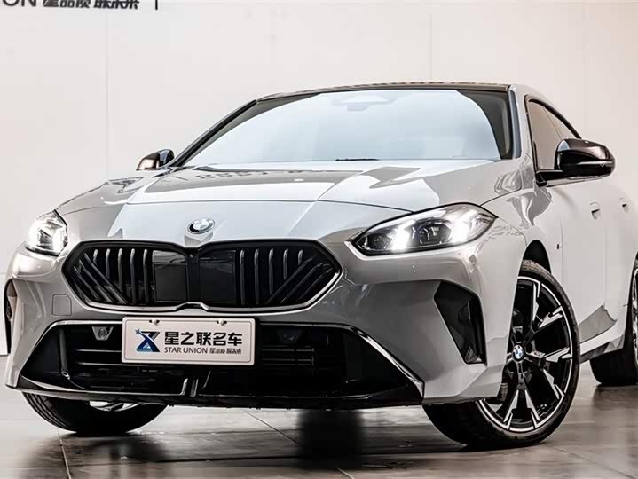 BMW 2 Series 2025 2025款 225L M运动曜夜套装