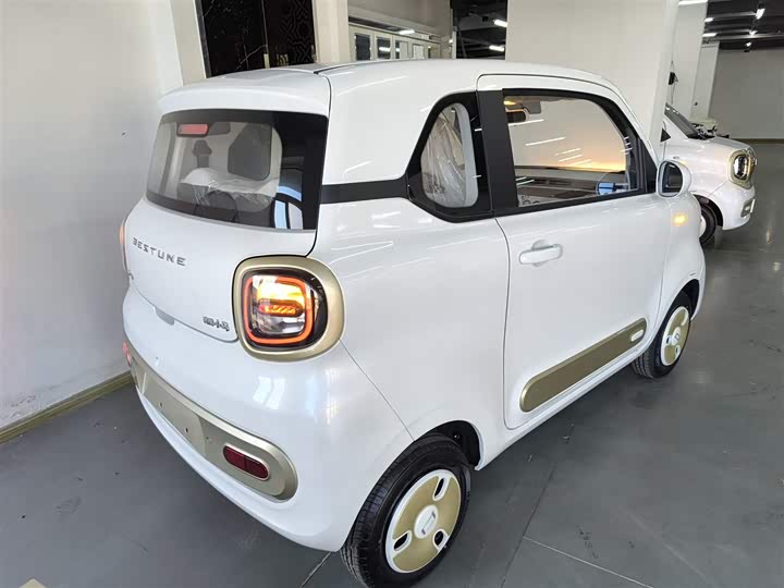 Bestune Pony 2026 2026款 222km 炫彩马