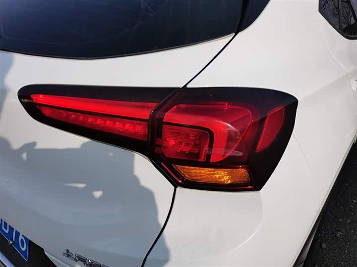 Buick Encore GX 2020 2020款 20T CVT两驱豪华型