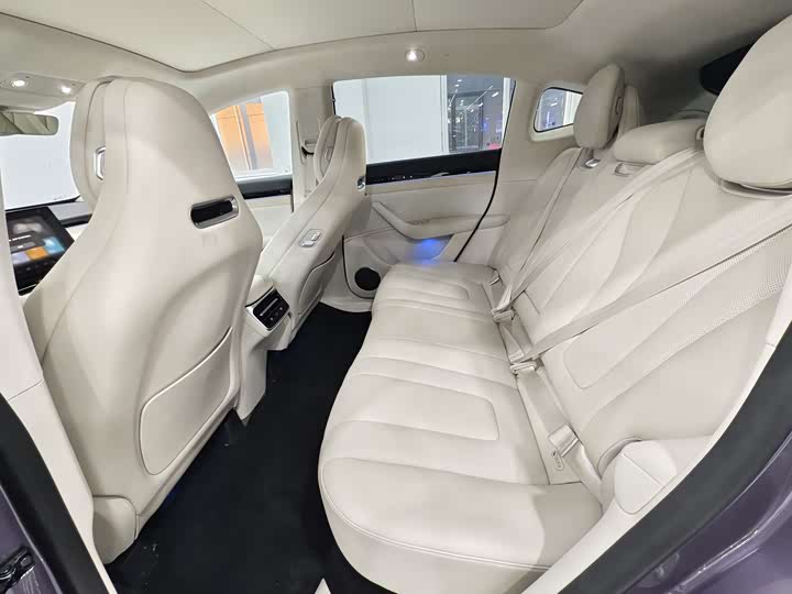 Luxeed R7 2025 2025款 增程 331km Ultra