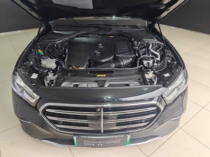 Mercedes-Benz E-Class Hybrid 2024 2024款 E 350 e L 插电式混合动力轿车