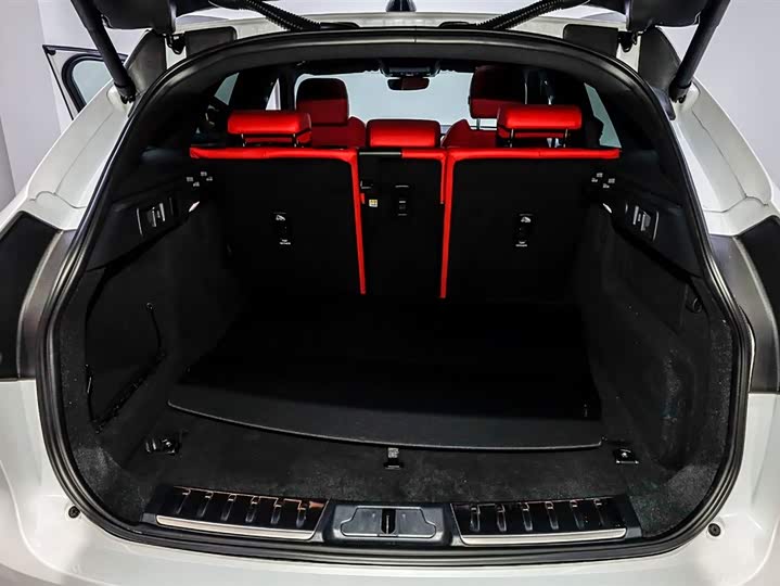 Jaguar F-Pace 2024 2024款 P250 R-Dynamic SE