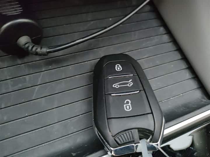 Citroen C5 X 2023 2023款 1.6T 势不凡