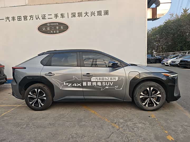Toyota bZ4X 2022 2022款 四驱高性能Premium版