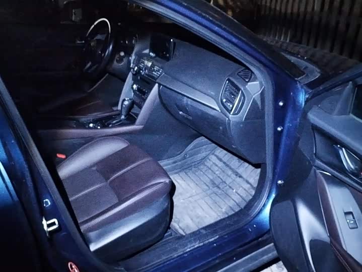 Mazda CX-4 2021 2021款 2.0L 自动两驱蓝天品位版