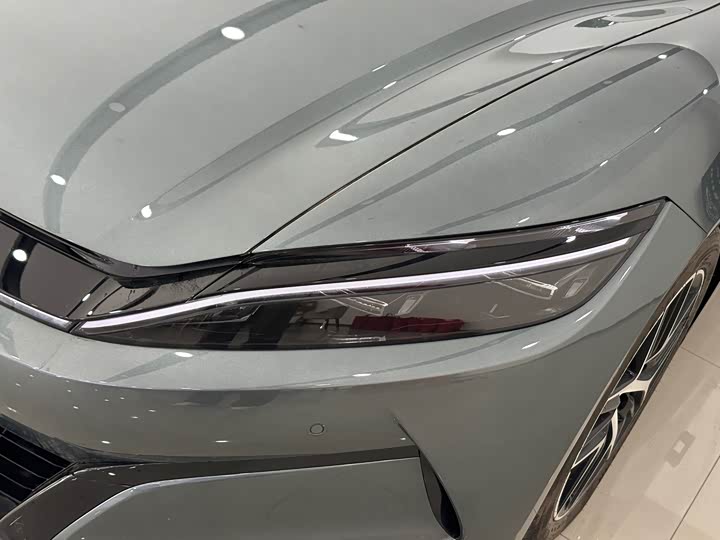 BYD Han L 2025 2025款 DM-p 四驱激光雷达旗舰型