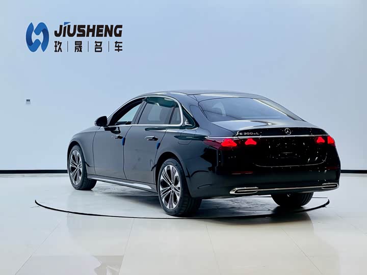 Mercedes-Benz E-Class Hybrid 2024 2024款 E 350 e L 插电式混合动力轿车