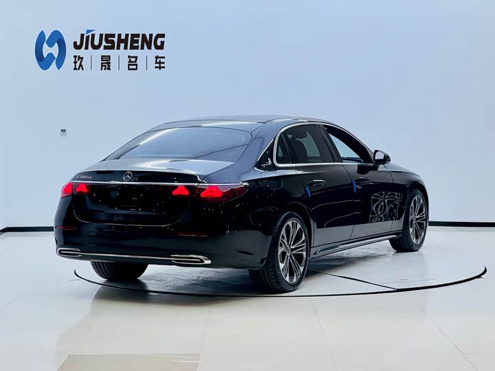 Mercedes-Benz E-Class Hybrid 2024 2024款 E 350 e L 插电式混合动力轿车