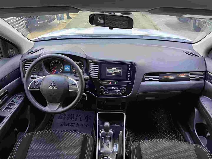 Mitsubishi Outlander 2021 2021款 改款 2.0L 两驱畅行版 5座