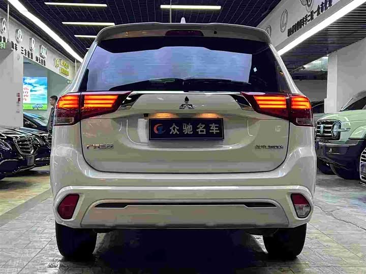 Mitsubishi Outlander 2021 2021款 改款 2.0L 两驱畅行版 5座