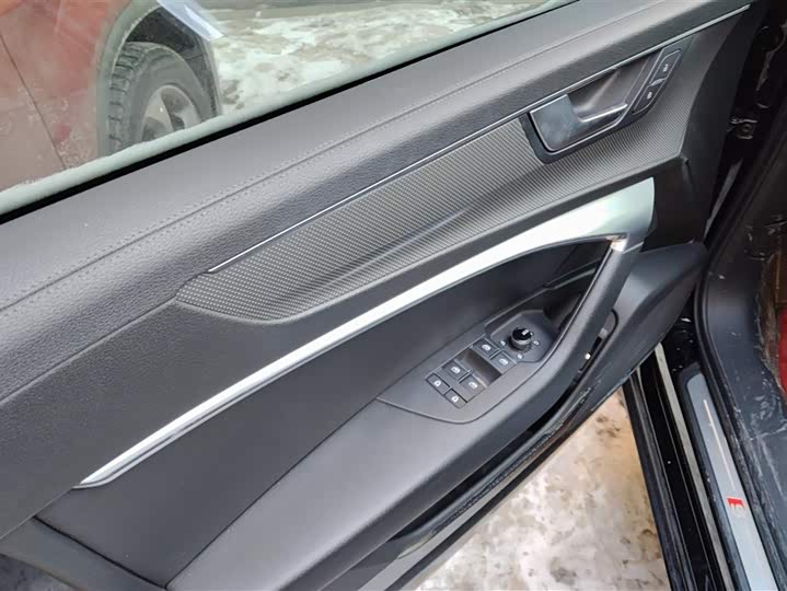 Audi A6L Hybrid 2020 2020款 55 TFSI e quattro