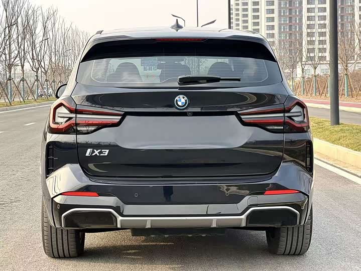2024 BMW iX3