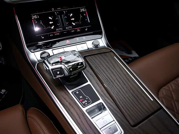 Audi A6L 2025 2025款 45 TFSI 臻选动感型