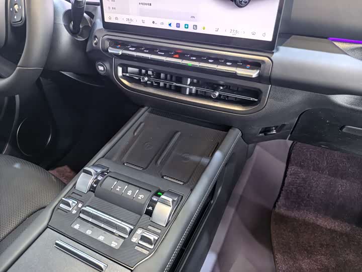 Tank 300 Hybrid 2025 2025款 Hi4-T 37.1kWh