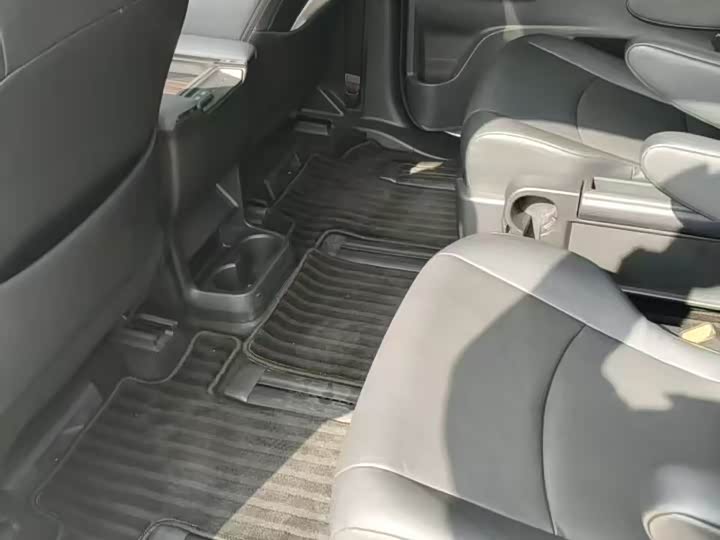 Toyota Granvia 2024 2024款 2.5L混动 豪华版