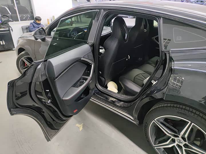 MG Motor 7 2025 2025款 2.0T Trophy+ 超级智驾版