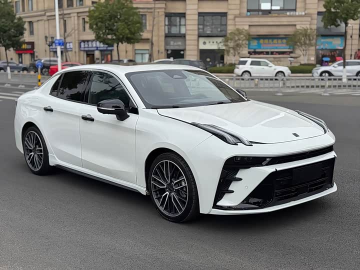 Lynk & Co 03 2026 2026款 1.5TD DCT Plus