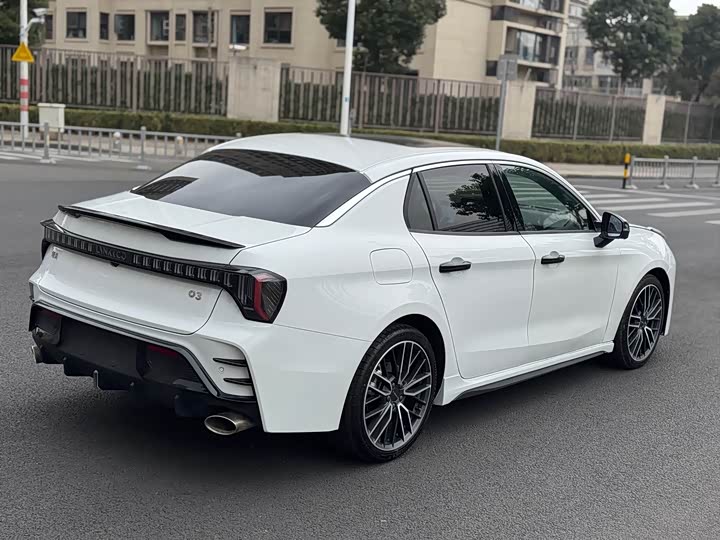 Lynk & Co 03 2026 2026款 1.5TD DCT Plus