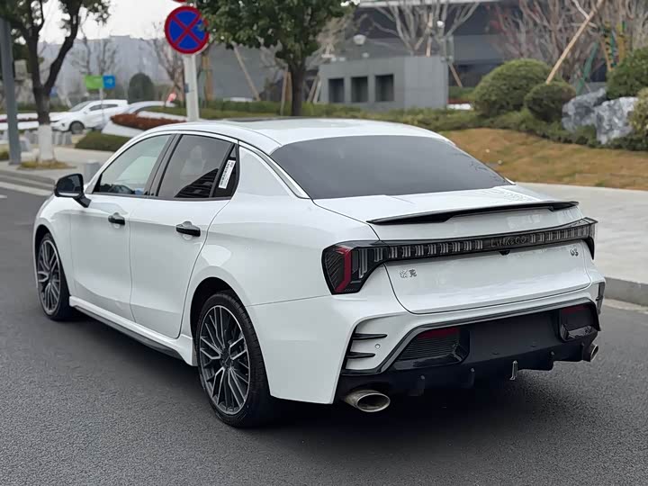 Lynk & Co 03 2026 2026款 1.5TD DCT Plus