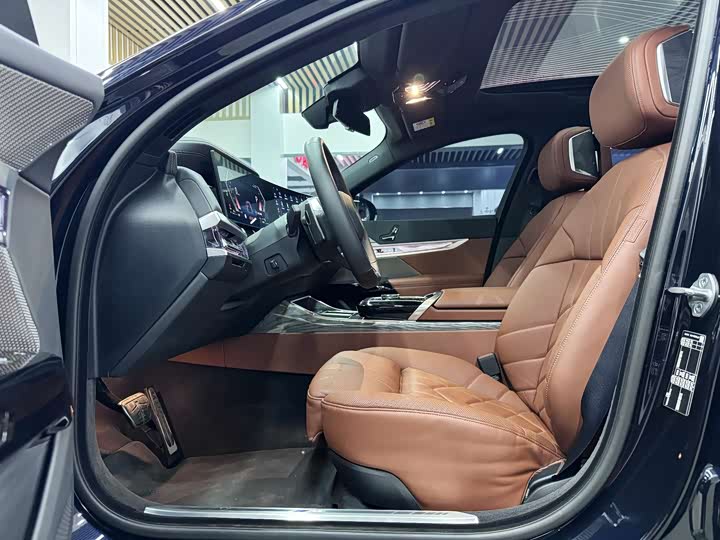 BMW 7 Series 2023 2023款 740Li 尊享型 M运动套装