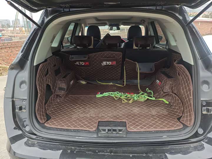 Jetour X90 Plus 2023 2023款 改款 1.6TD DCT别墅 5座