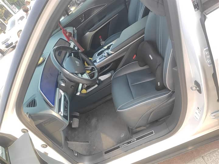 Cadillac Lyriq 2022 2022款 四驱高性能尊贵版