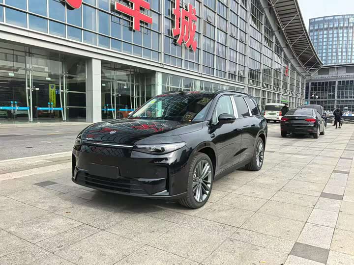 Leapmotor C16 2026 2026款 纯电 630激光雷达智尊版 6座