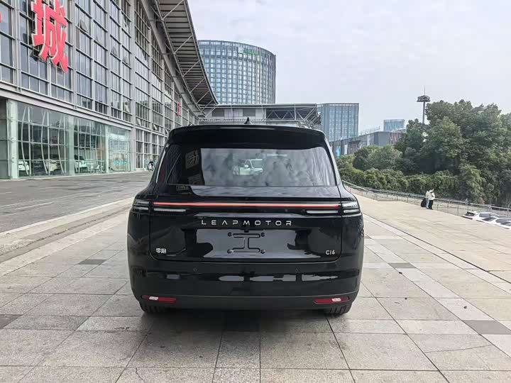 Leapmotor C16 2026 2026款 纯电 630激光雷达智尊版 6座