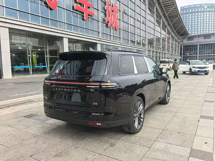 Leapmotor C16 2026 2026款 纯电 630激光雷达智尊版 6座