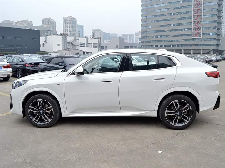 BMW X2 2024 2024款 sDrive25i M运动套装