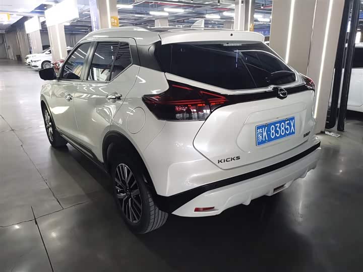 Nissan Kicks 2023 2023款 劲情版 1.5L 淋漓「劲」致 豪华版
