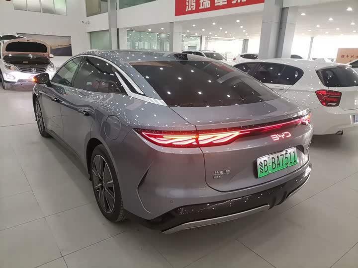 BYD Han 2025 2025款 EV 智驾版 701KM激光雷达旗舰型