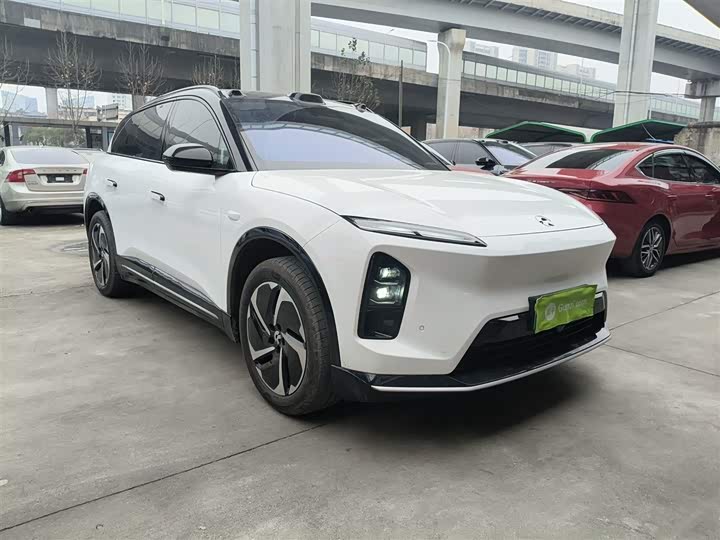 2025 Nio ES6