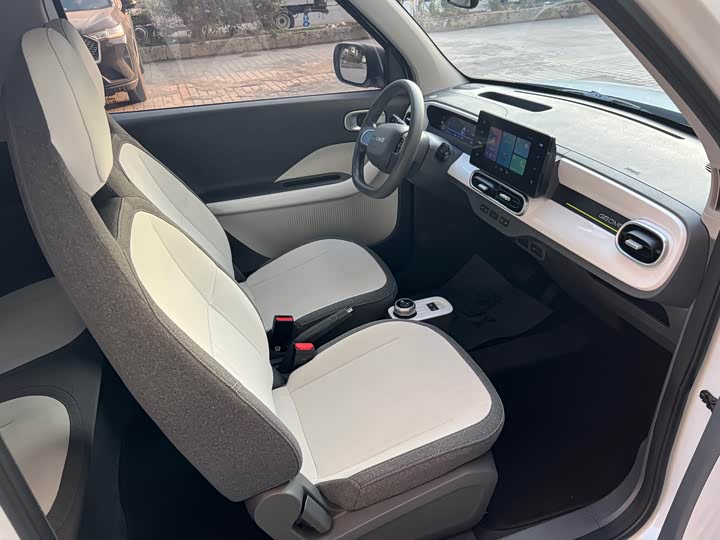 Geely Galaxy Panda Mini 2025 2025款 熊猫mini 210km 元气熊