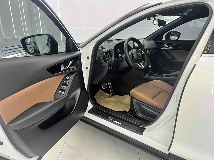 Mazda CX-4 2021 2021款 2.0L 自动两驱蓝天活力版