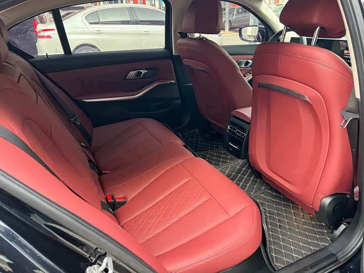 BMW i3 2025 2025款 eDrive 35 L