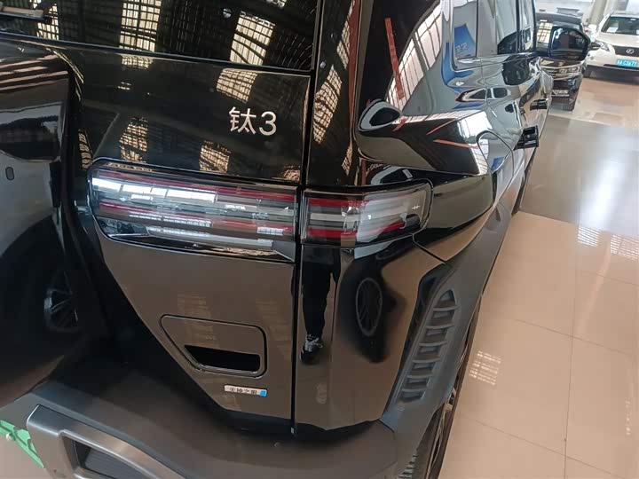 BYD FangChengBao Titanium 3 (Tai 3) 2025 2025款 501KM 后驱Pro版