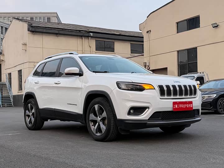 Jeep Cherokee 2020 2020款 2.0T 两驱领先版