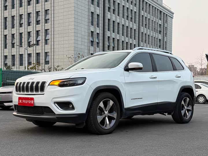 Jeep Cherokee 2020 2020款 2.0T 两驱领先版